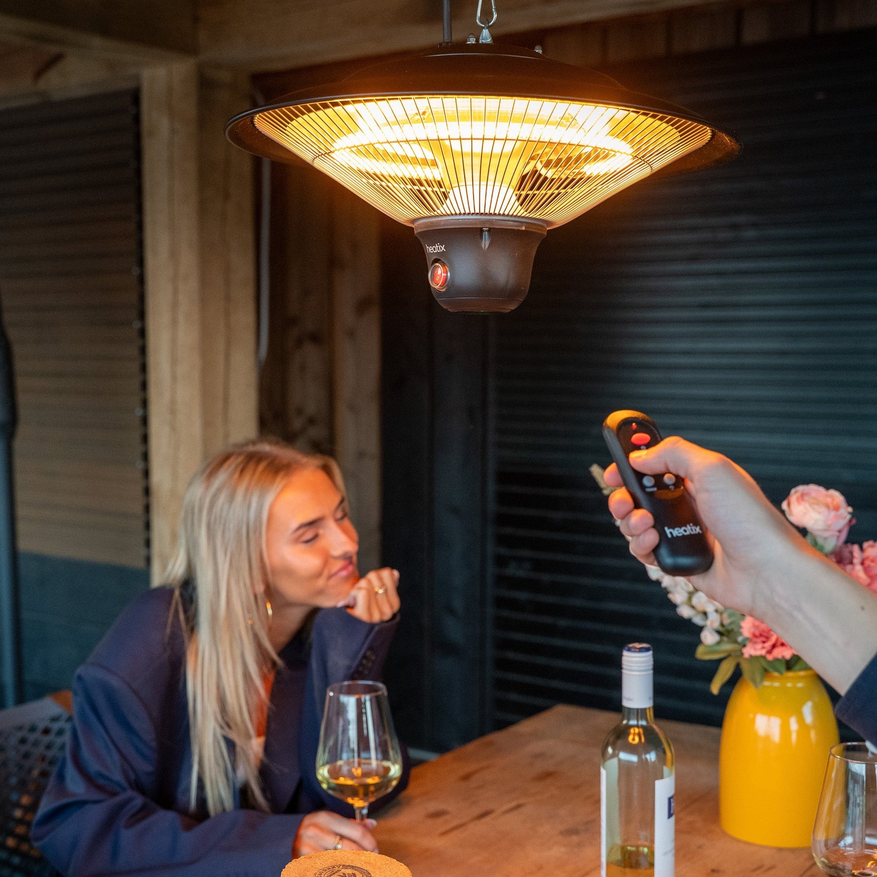 Wat verbruikt een infrarood terrasverwarmer op een avond?