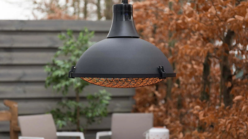 sfeervolle tuin of overkapping door Sunred Indus II Bright hangende zwarte heater 